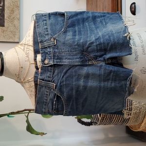511 levis jean shorts